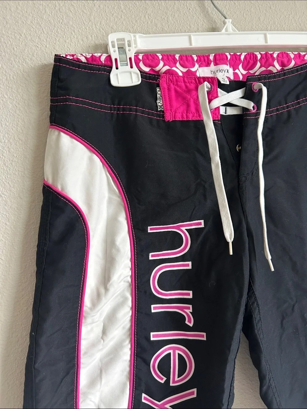 Y2K Hurley Fall 2008 Black with Pink Trim Swim Shorts
